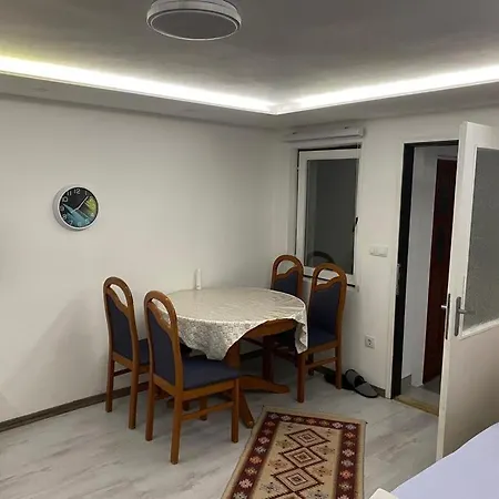 White River Apartament *